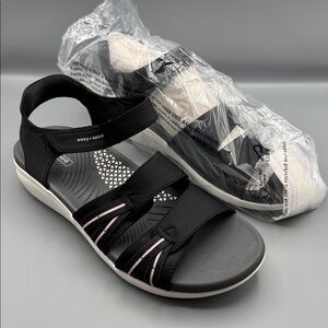 Easy Spirit Weber Sandals